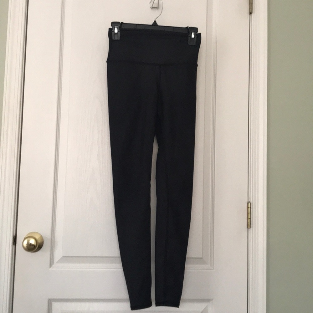 ALO Yoga High-Waist Black Leggings